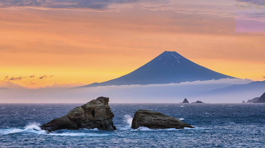 日本富士山和双子岩 超清电脑壁纸 4k高清图片 易点图网