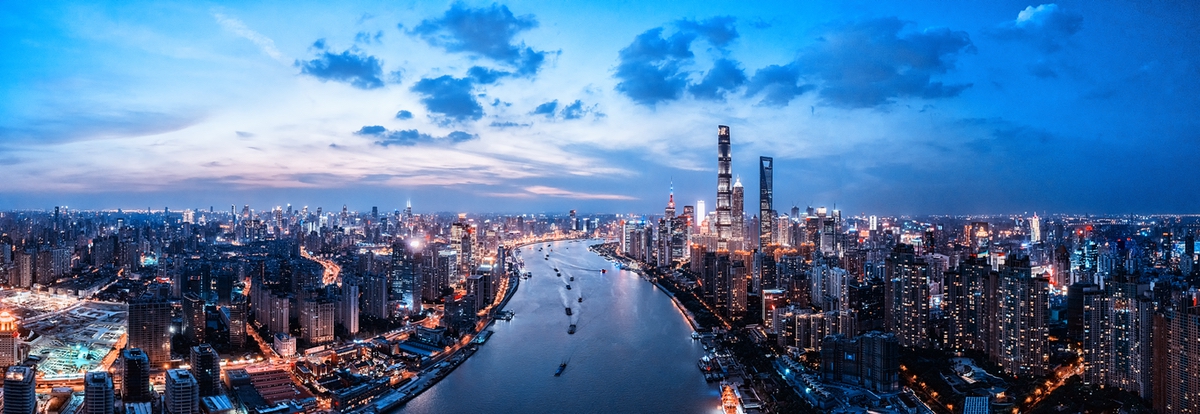 上海外滩夜景全景摄影图片 带鱼屏壁纸下载 易点图网